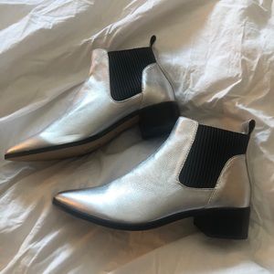 Dolce Vita silver leather bootied